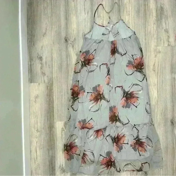 NWT PinkBlush Maternity Maxi Dress Sleeveless Grey Floral Sheer Overlay Size L - Picture 3 of 7